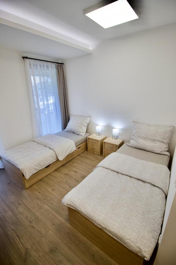 Sport Centrum Apartman Pápa Buitenkant foto